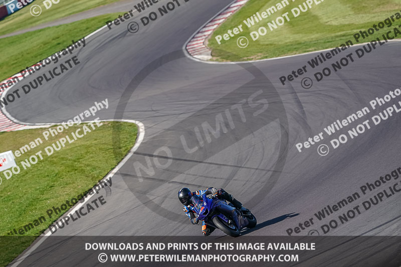donington no limits trackday;donington park photographs;donington trackday photographs;no limits trackdays;peter wileman photography;trackday digital images;trackday photos